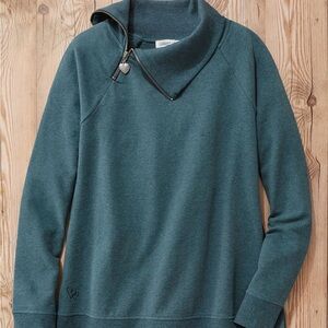 Women’s NWT Coldwater Creek Teal Sweater and Pant Weekender Set